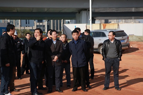 副市長(zhǎng)宋鈾一行調(diào)研我司昌南大道、洪都大道快速路改造項(xiàng)目