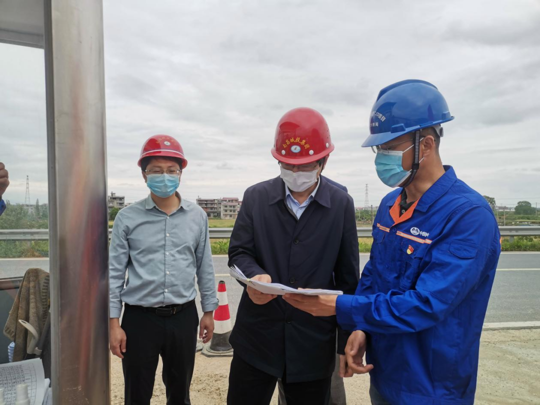 集團黨委委員、紀委書記何志敏赴西二環(huán)高速項目檢查疫情防控工作